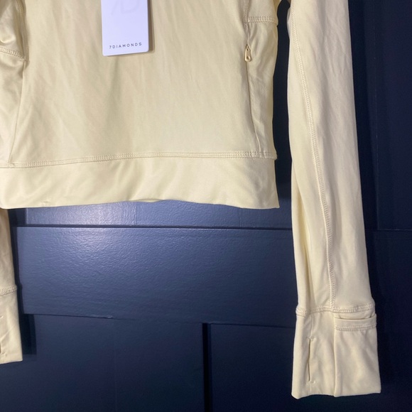 4/$16 7 Diamonds Core Top - Picture 3 of 6